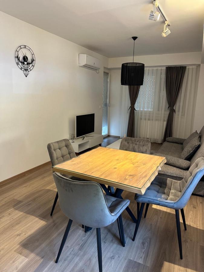 Skopje Apartments Near Central Bus Station Jk Apartments ภายนอก รูปภาพ